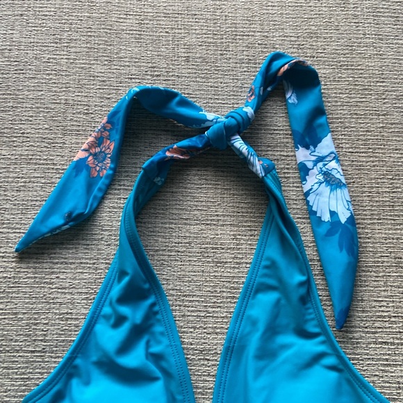 Cupshe One-Piece Swimsuit - Picture 5 of 9